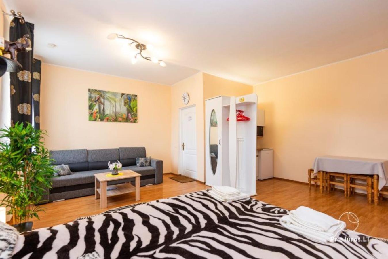 Apartamentai Pas Regina Паланга Экстерьер фото